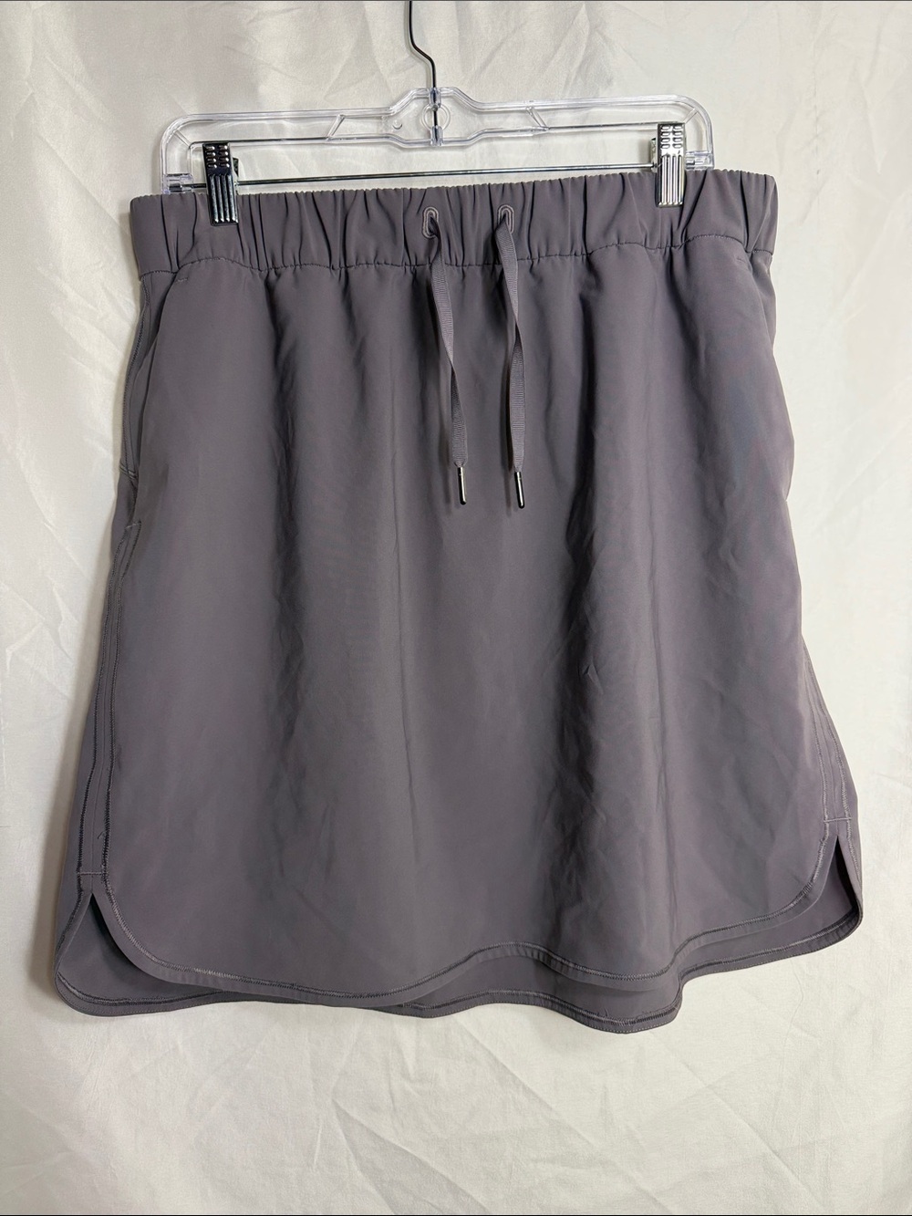 Lululemon On the Fly Skirt 20" Titanium Gray Woven Drawstring Midi Size 12